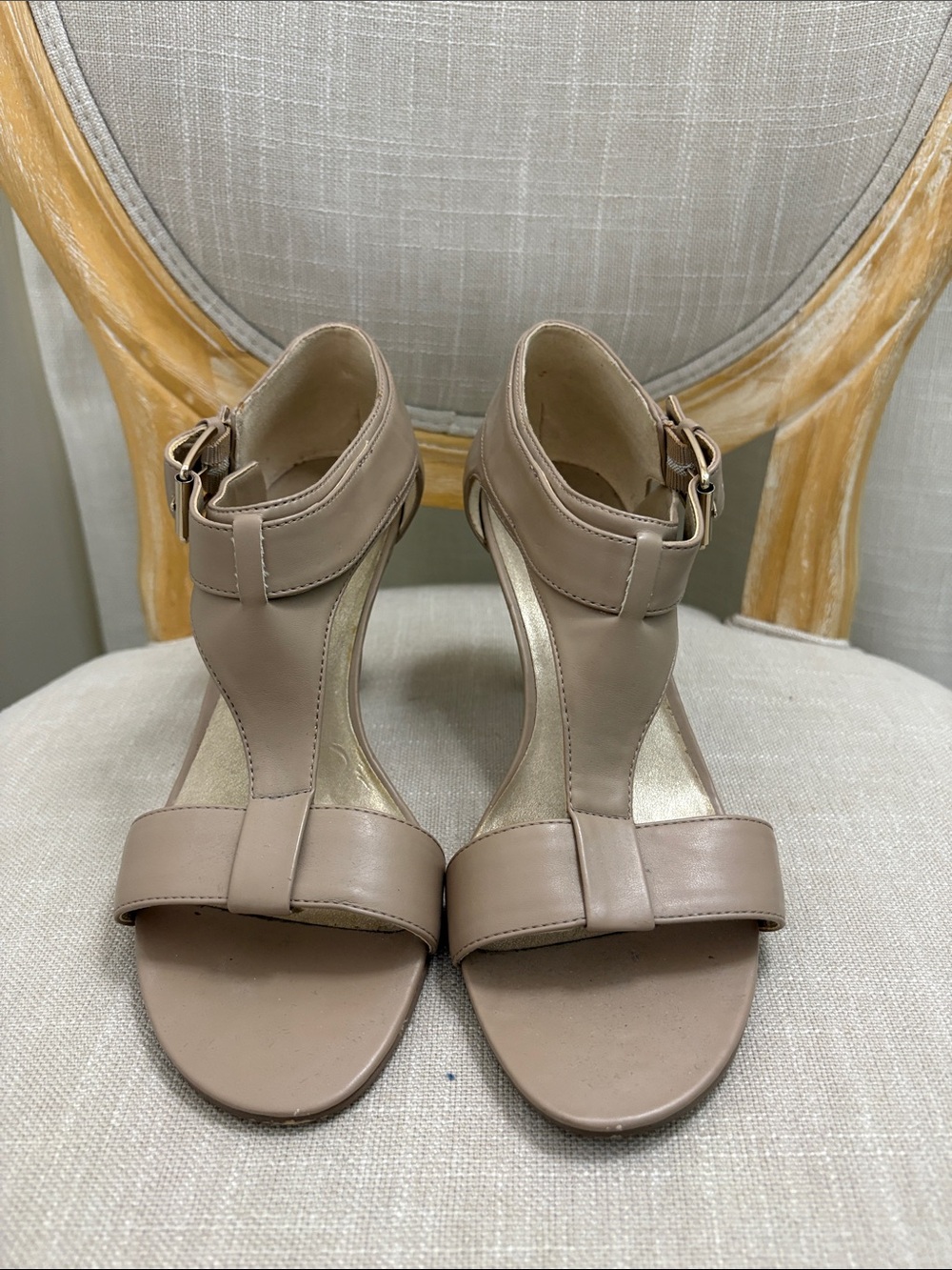 Women’s Nude Ankle-Strap Heeled Sandals - Classic Neutral